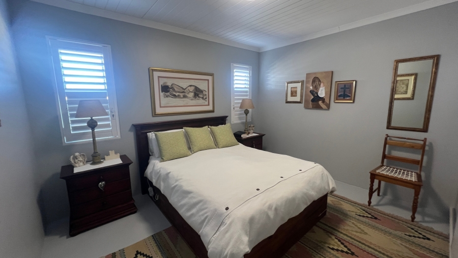 6 Bedroom Property for Sale in Jacobsbaai Western Cape